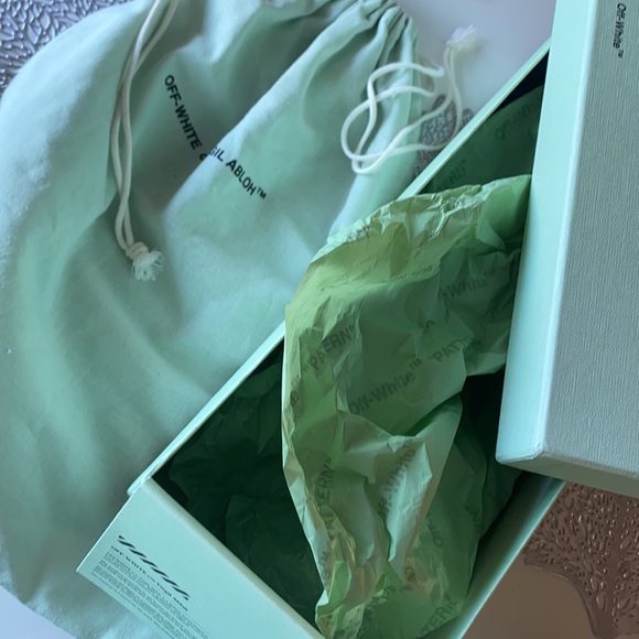 Auth Off-White Slides🎁💕 - Picture 9 of 9